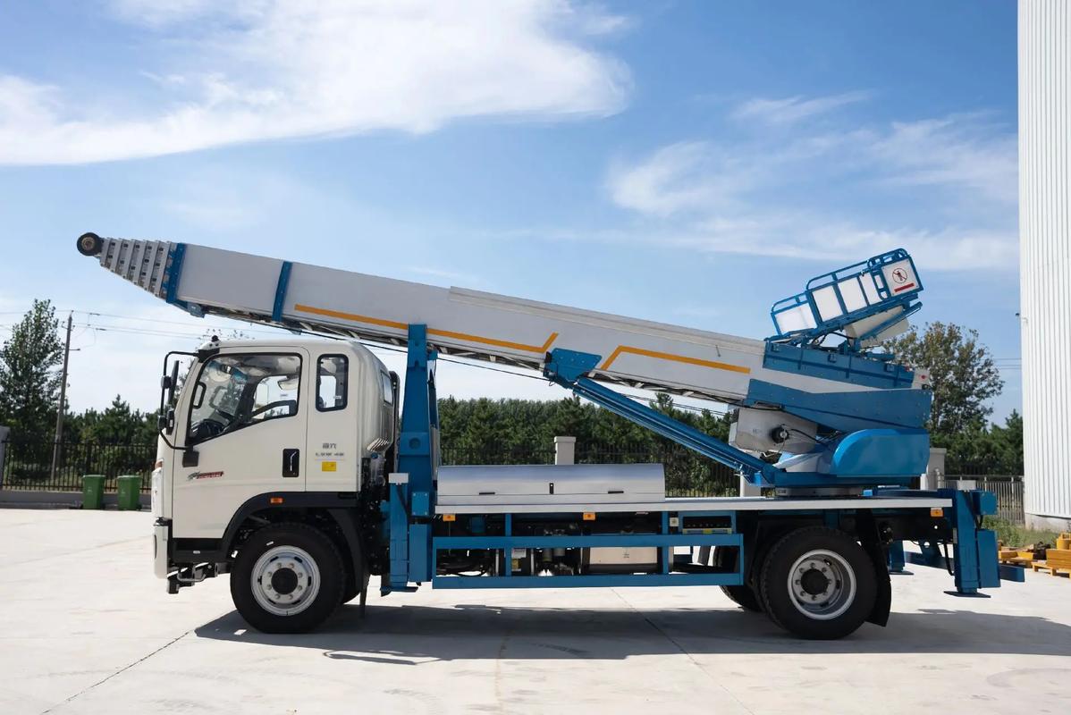 烟台牟平云梯上料车租赁费用