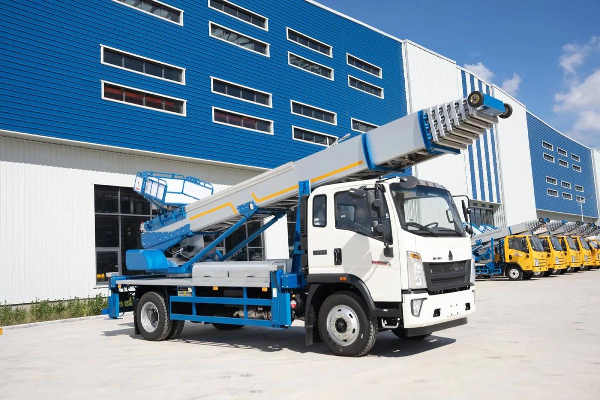 烟台牟平出租云梯车高空作业车 建筑垃圾搬运